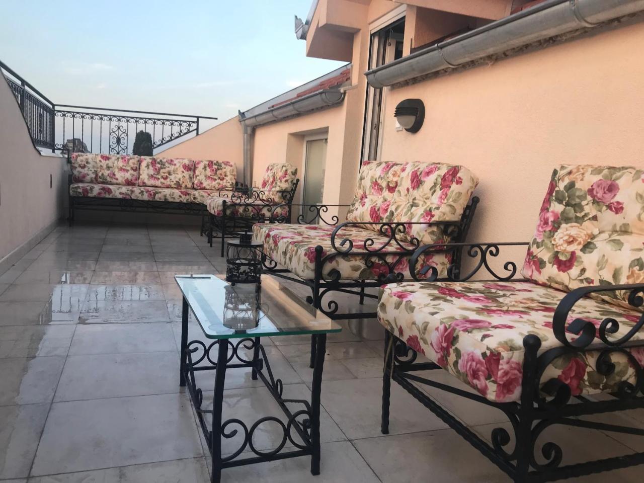 New And Nice Apartments Kragujevac Exterior foto